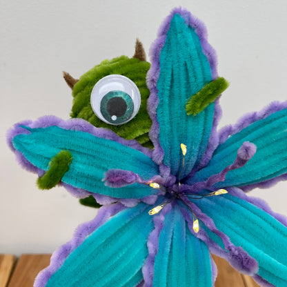 Lampe fleur Monstres & Compagnie